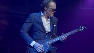 Joe Bonamassa Live Guitar Solo from Mountain Time at the Royal Albert Hall [upl. by Royden]