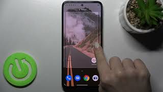 How to Add amp Remove Home Screen Widgets on Motorola Moto G31 – Customize Display [upl. by Jesselyn184]